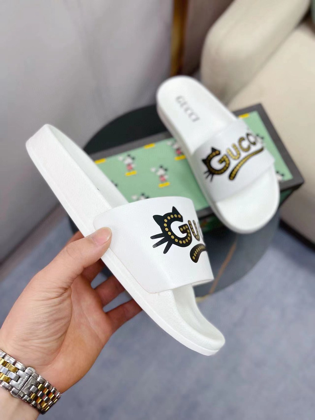 SANDALS